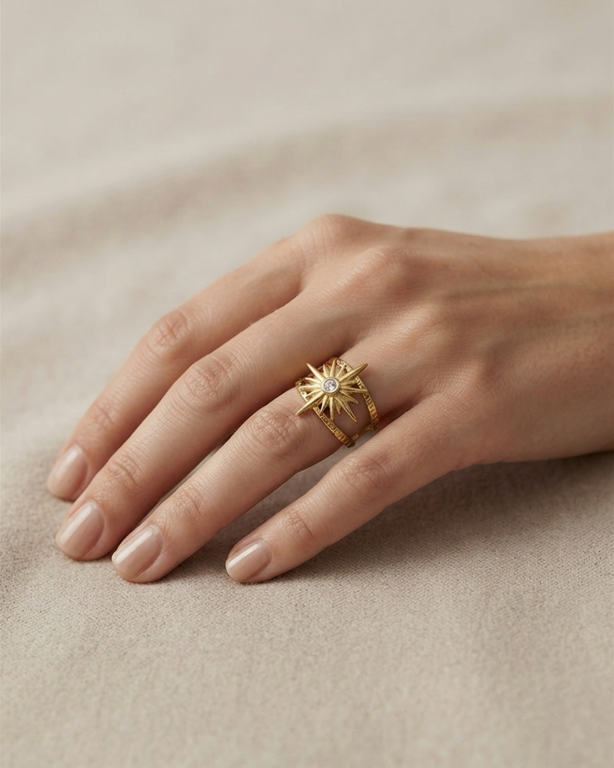 The Compass Rose Ring gold sunburst India – Zorelle