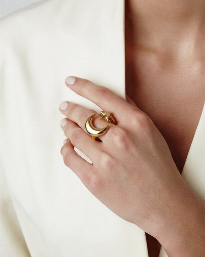 The Nyx Star Ring