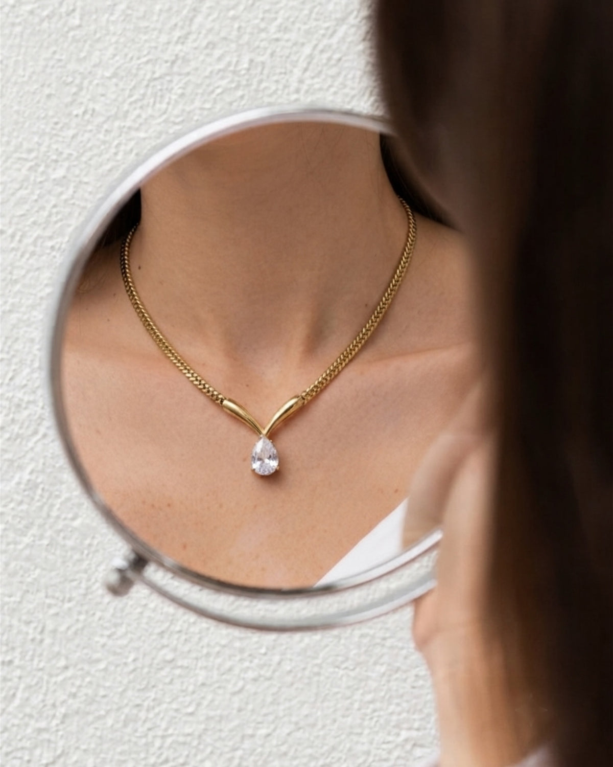 The Larme Solitaire Necklace