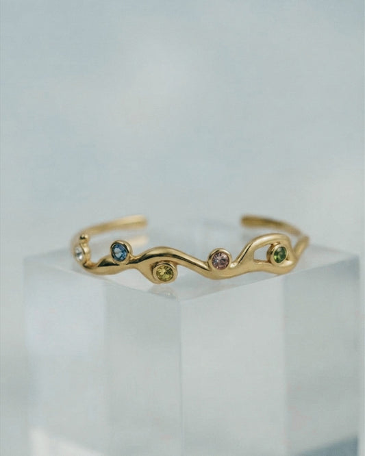 The Meander Cuff
